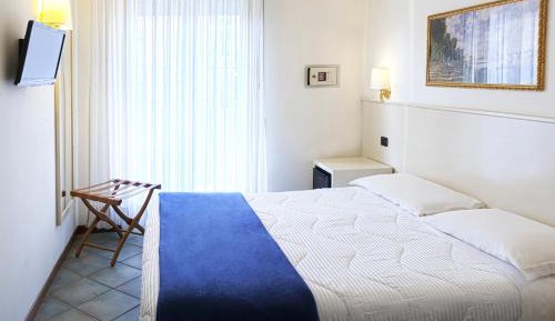  Single Room with Double Bed