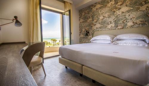 Queen Room with Sea View