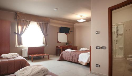 Comfort Quadruple Room