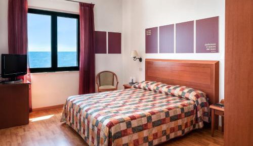Triple Room with Sea View