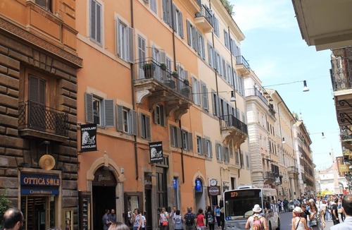 Rione IV Campo Marzio Hotel | 504 Corso Suites