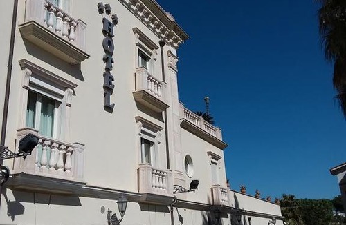 Castel Volturno Hotel | Al Boschetto