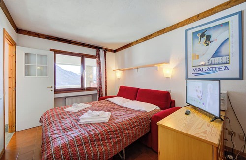 Champlas du Col Apartment | Abeti A2-02 few min From ski