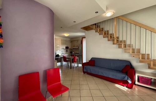 Tortoreto Lido Apartment | Tortoreto, sea front, duplex apartment with pets allowed