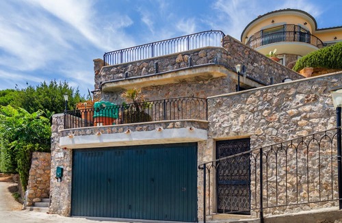Porto Ercole Villa | Porto Ercole villa 'Torre Dei Pirati'. Sea front, private terraces, garden and balcony