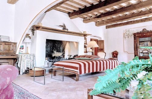 San Brizio Villa | Sleeps 12 - amazing scenery all around - exc villa, pool + grounds - pool house