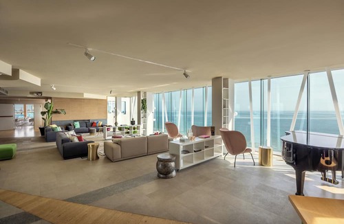Pesaro Hotel | Charlie in Pesaro