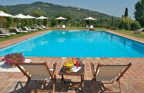 San Pietro a Cegliolo Hotel | Relais Villa Baldelli