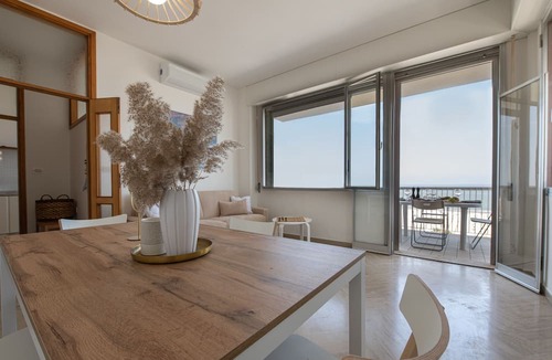 Marina Centro Apartment | Ventodue - Two Bedroom Apartment, Sleeps 6
