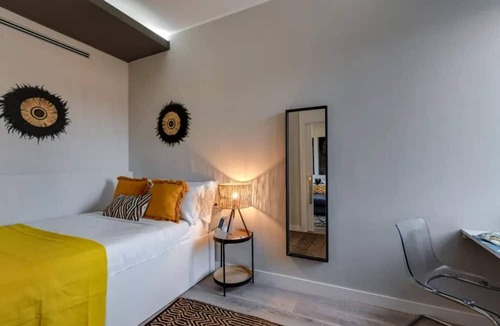 Milan Centre Apartment | Sweett | Duomo View VI