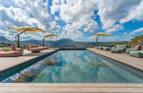 San Leo Villa | Palazzo Serre - Villa in the Countryside with Pool