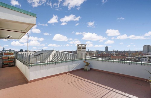 Tre Torri Apartment | Penthouse Parco Sempione – Milan with Wi-Fi and Air Conditioning