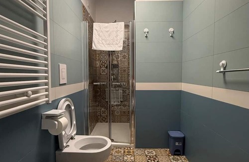 Roseto degli Abruzzi Cottage | A guesthouse with a fireplace in the garden of a villa with a pool; the beach is 5 minutes away