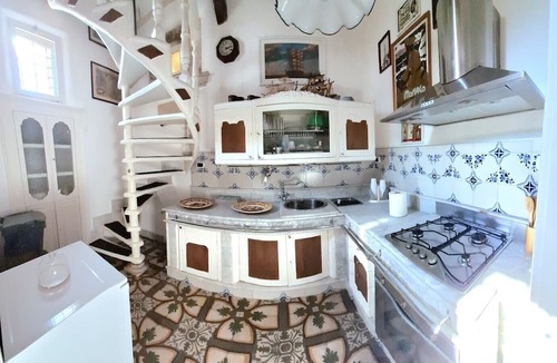 Municipio 5 House | Holiday Home 'La Terrazza Di Rosalia' with Sea View, Wi-Fi and Air Conditioning