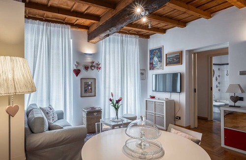 Pavia Apartment | Lovely apartment for 2 guests with WIFI, A/C and TV