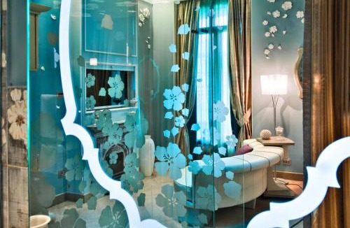 Tricolore Hotel | Château Monfort - Relais & Châteaux