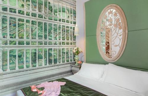 Tricolore Hotel | Château Monfort - Relais & Châteaux