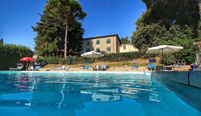 Farmhouse Bliss With Pool, Wine and Tails