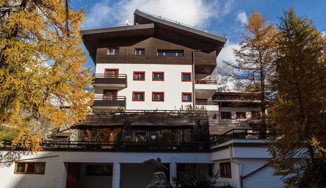 Contemporary Apartment in Breuil-Cervinia near Ski Area