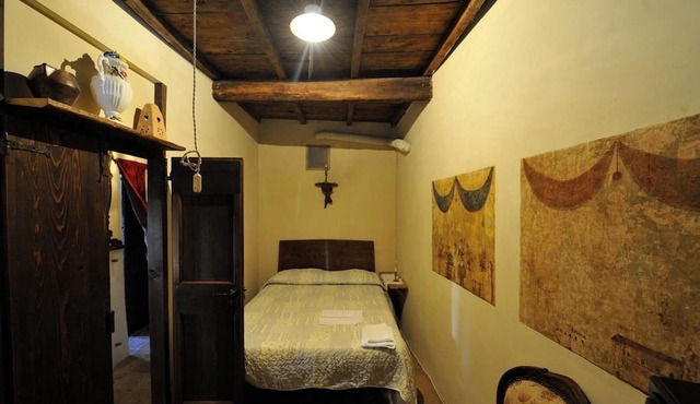 Preta Nera Intera in Giuliano di Roma