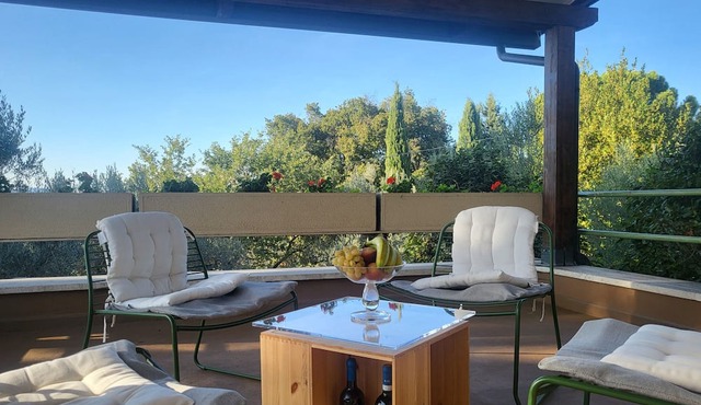 Villa with Pool and countryside view (Parties and Events are allowed)