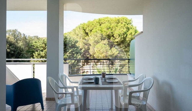 Holiday Rendez Vous 38 - Third floor apartment with pool view