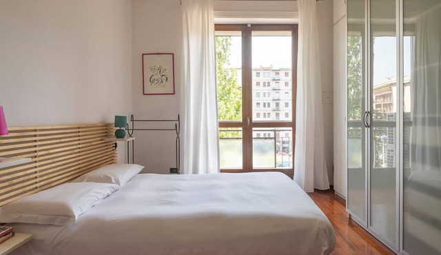Darsena Apartment Milan Navigli | Walk to Top Attractions | Sleeps 6