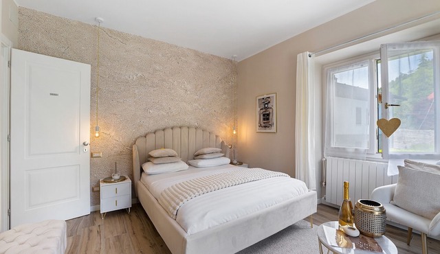 Apartment 'Ma Michelle' with Shared Garden, Balcony and Wi-Fi