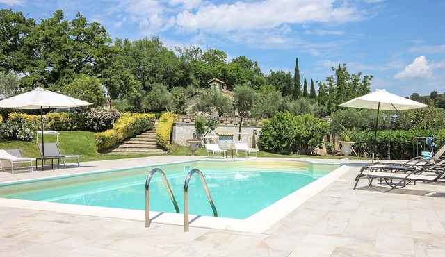 Stunning home in Selci