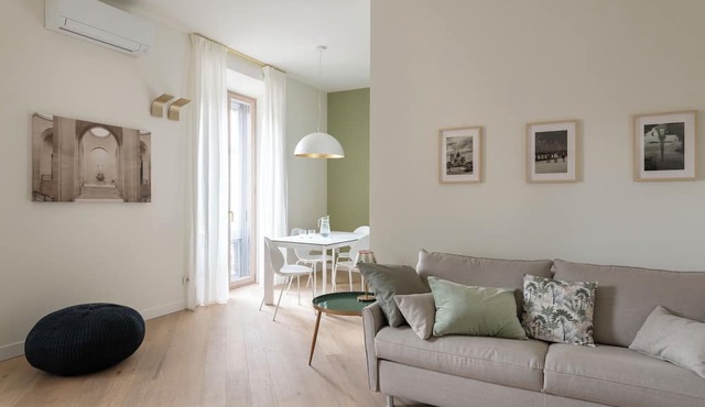 OMNIA APARTMENT, wonderful Home 2 BDR, 6 guests, Milan city center